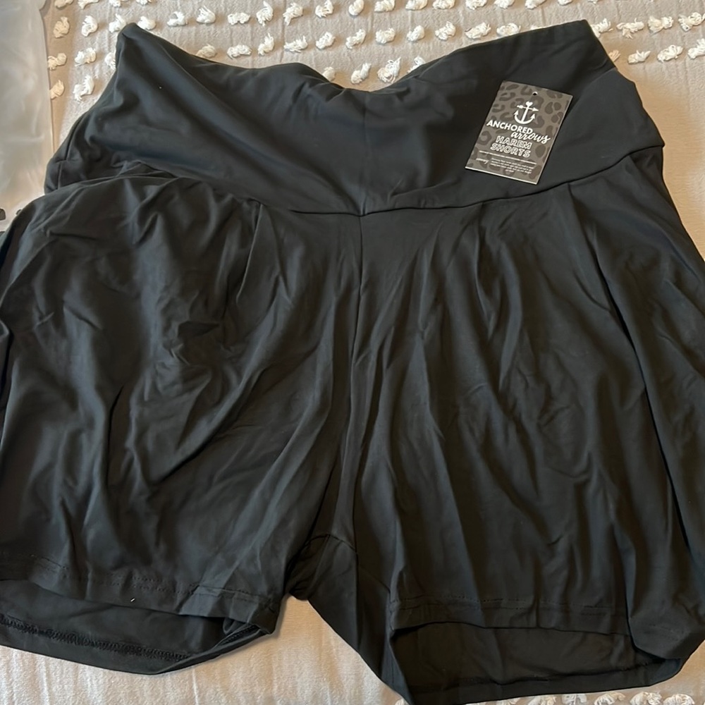 Anchored Arrows Harem Shorts